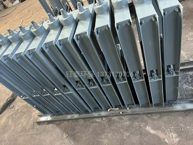 江蘇徐州鋼廠定購(gòu)的24臺(tái)密封型插板閥發(fā)貨